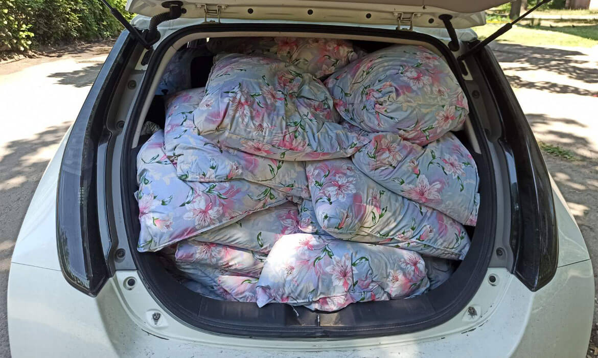 фото чистка подушек Харьков